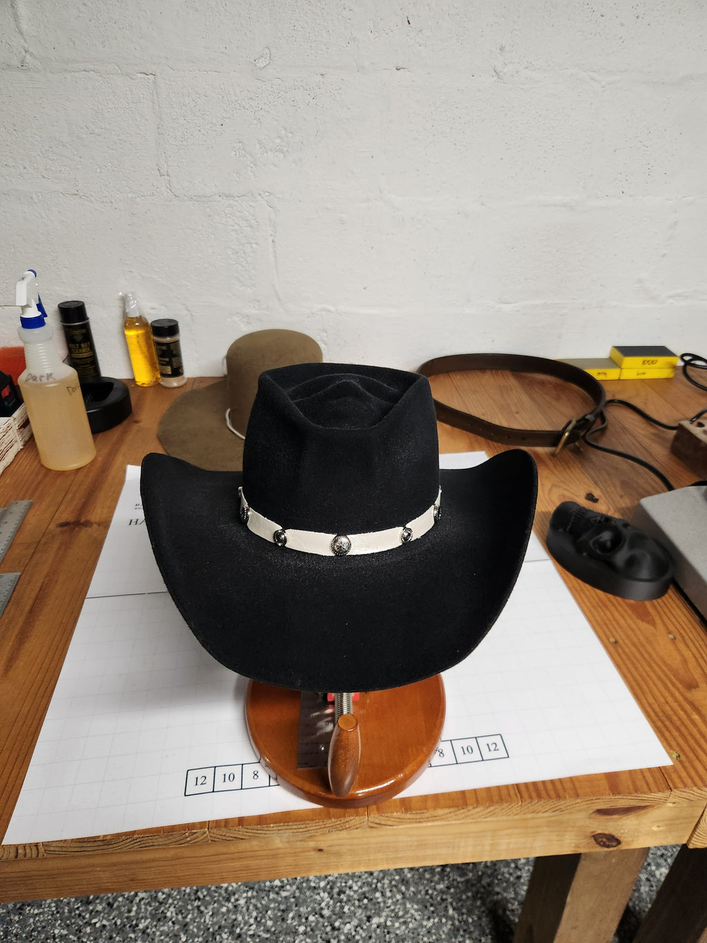 Tombstone Gus w/ Skull